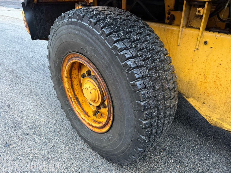 Cargadora de ruedas 2002 Volvo L70D Hjullaster – Hydraulisk HK-feste – 3 og 4. funksjon: foto 25 Cargadora de ruedas 2002 Volvo L70D Hjullaster – Hydraulisk HK-feste – 3 og 4. funksjon: foto 25