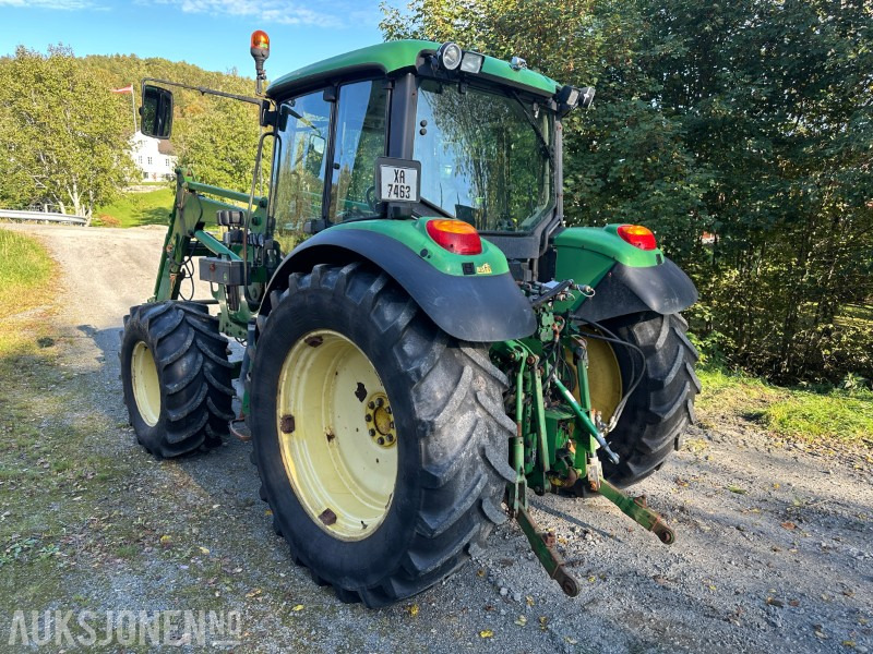 2004 John Deere 6320 - traktor med frontlaster - Tractor: foto 4 2004 John Deere 6320 - traktor med frontlaster - Tractor: foto 4