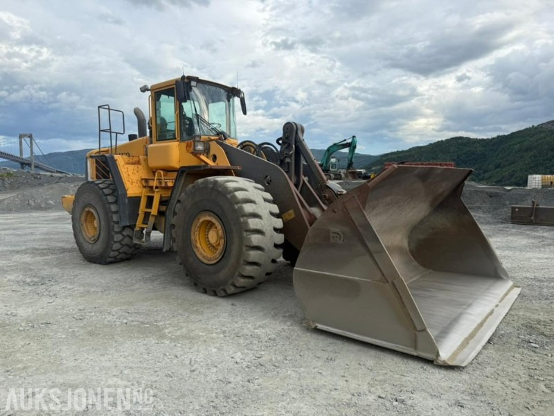 2005 Volvo L220E HJULLASTER - 15364 Timer - Cargadora de ruedas: foto 1 2005 Volvo L220E HJULLASTER - 15364 Timer - Cargadora de ruedas: foto 1