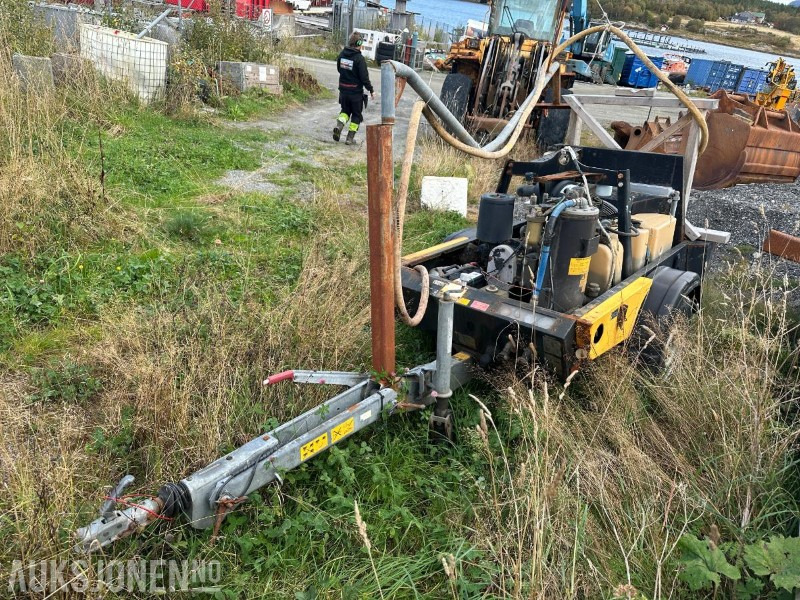 2006 Kaeser M43 kompressor - Equipo de construcción: foto 1 2006 Kaeser M43 kompressor - Equipo de construcción: foto 1