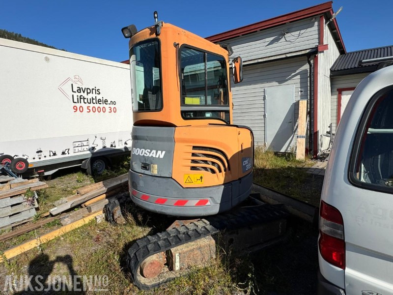 2007 Doosan DX35Z gravemaskin med tilt og pusseskuffe / rep objekt / 1729 timer - Excavadora: foto 5 2007 Doosan DX35Z gravemaskin med tilt og pusseskuffe / rep objekt / 1729 timer - Excavadora: foto 5