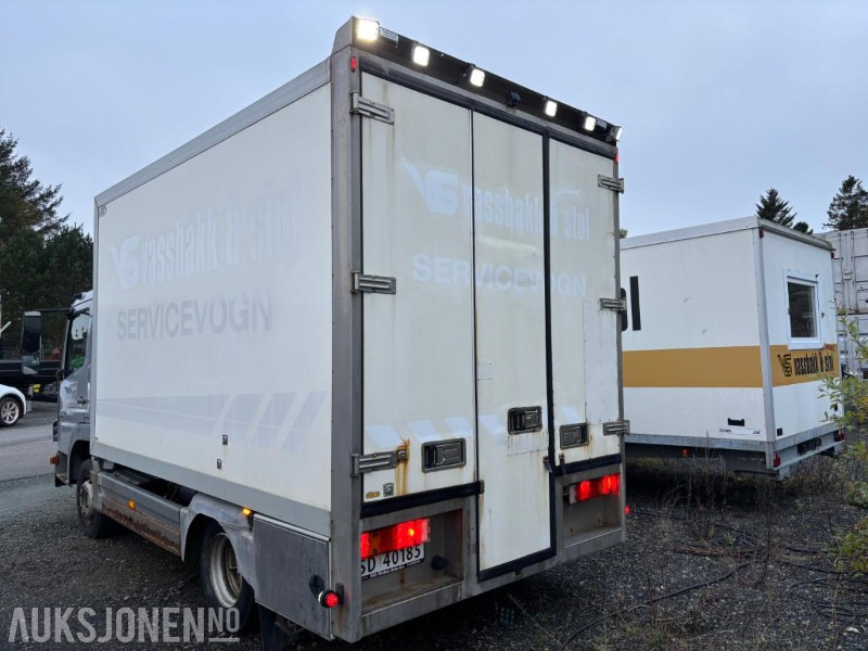 2007 Mercedes-Benz Servicebil Med Palfinger kran og Diesel generator. - Camión caja cerrada: foto 4 2007 Mercedes-Benz Servicebil Med Palfinger kran og Diesel generator. - Camión caja cerrada: foto 4