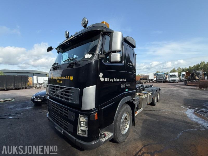 2007 Volvo FH 520 Krokbil - EU godkjent til 2026 - Krok med knekk - Alufelger - Luftstyrt hengerfeste - EU OK -Euro4T - 334487km - Camión multibasculante: foto 1 2007 Volvo FH 520 Krokbil - EU godkjent til 2026 - Krok med knekk - Alufelger - Luftstyrt hengerfeste - EU OK -Euro4T - 334487km - Camión multibasculante: foto 1