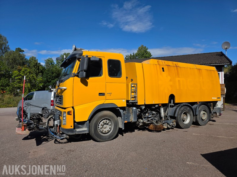 2007 Volvo FH440 Feiebil - Euro5T - 3 akslet - 265900km - Barredora vial: foto 2 2007 Volvo FH440 Feiebil - Euro5T - 3 akslet - 265900km - Barredora vial: foto 2