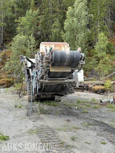 2008 Metso Lokotrack LT96 S | mobilt knuseverk | sikteverk | beltedrevet | CAT 6,6 m/lavt timetall | ny hyd.pumpe - Trituradora de mandíbula: foto 5 2008 Metso Lokotrack LT96 S | mobilt knuseverk | sikteverk | beltedrevet | CAT 6,6 m/lavt timetall | ny hyd.pumpe - Trituradora de mandíbula: foto 5