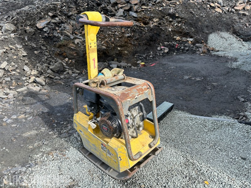 2008 Wacker Neuson vibroplate BPU 3050A - Rodillo: foto 1 2008 Wacker Neuson vibroplate BPU 3050A - Rodillo: foto 1