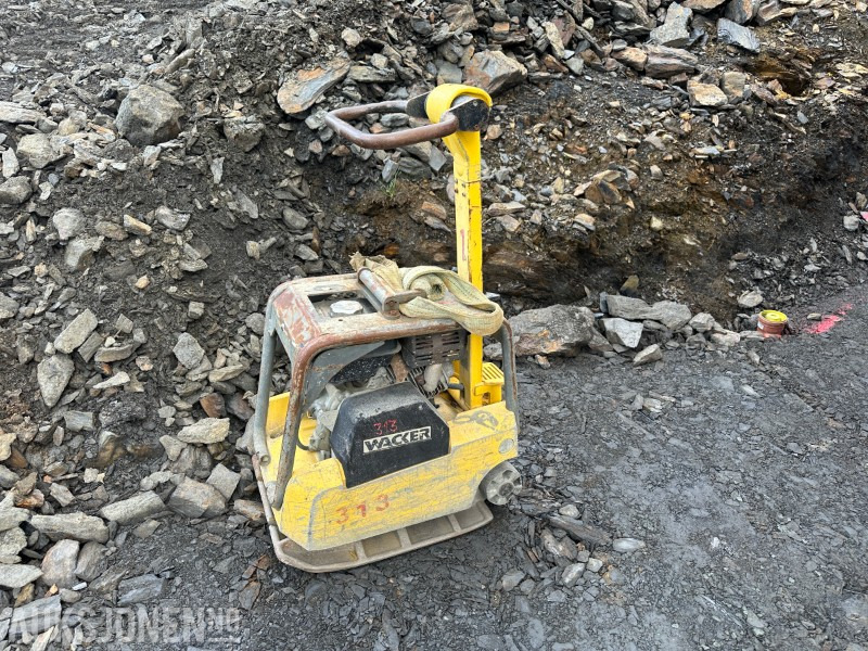 2008 Wacker Neuson vibroplate BPU 3050A - Rodillo: foto 2 2008 Wacker Neuson vibroplate BPU 3050A - Rodillo: foto 2