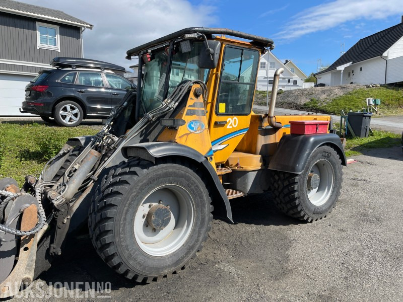 2008 Wille 855C-C44 med snøskuffe og skjær - Cargadora de ruedas: foto 1 2008 Wille 855C-C44 med snøskuffe og skjær - Cargadora de ruedas: foto 1