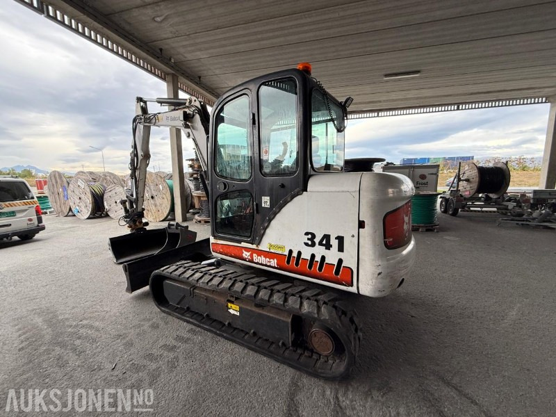 2010 Bobcat 341G Gravemaskin - 2 Skuffer - Engcon tiltrotator - Sertifisert - 6129T - Excavadora: foto 2 2010 Bobcat 341G Gravemaskin - 2 Skuffer - Engcon tiltrotator - Sertifisert - 6129T - Excavadora: foto 2