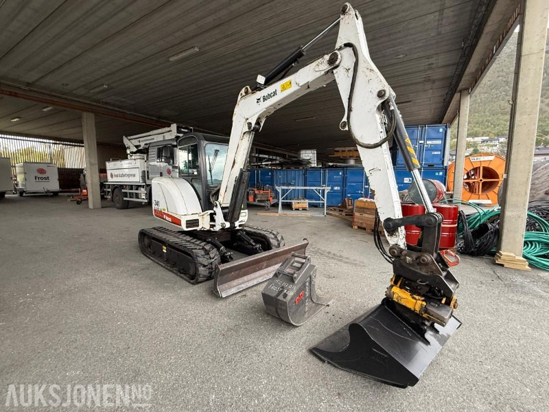 2010 Bobcat 341G Gravemaskin - 2 Skuffer - Engcon tiltrotator - Sertifisert - 6129T - Excavadora: foto 5 2010 Bobcat 341G Gravemaskin - 2 Skuffer - Engcon tiltrotator - Sertifisert - 6129T - Excavadora: foto 5
