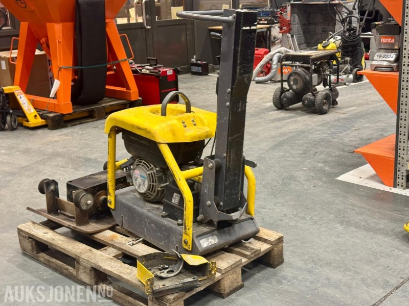 2011 Atlas Copco LG 200 – Vibroplate - Rodillo: foto 4 2011 Atlas Copco LG 200 – Vibroplate - Rodillo: foto 4