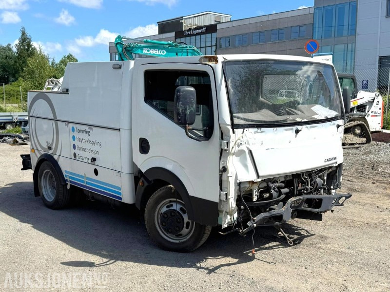 2011 Nissan Cabstar Combi | spyle og sugebil | Speck Rioned | rep.objekt - Camión cisterna: foto 3 2011 Nissan Cabstar Combi | spyle og sugebil | Speck Rioned | rep.objekt - Camión cisterna: foto 3