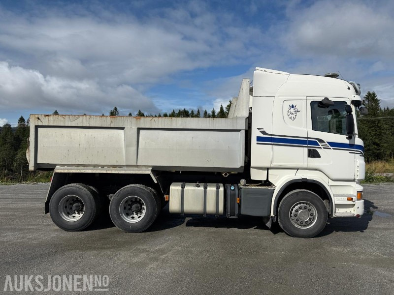 2011 Scania R620 6X4 Tippbil med 2005 Carnehl trippelkjerre - Camión volquete: foto 3 2011 Scania R620 6X4 Tippbil med 2005 Carnehl trippelkjerre - Camión volquete: foto 3