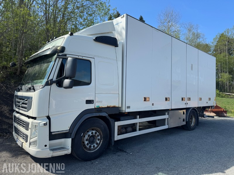 2011 Volvo FM-330 skapbil med full sideåpning og løftelem - Camión caja cerrada: foto 1 2011 Volvo FM-330 skapbil med full sideåpning og løftelem - Camión caja cerrada: foto 1