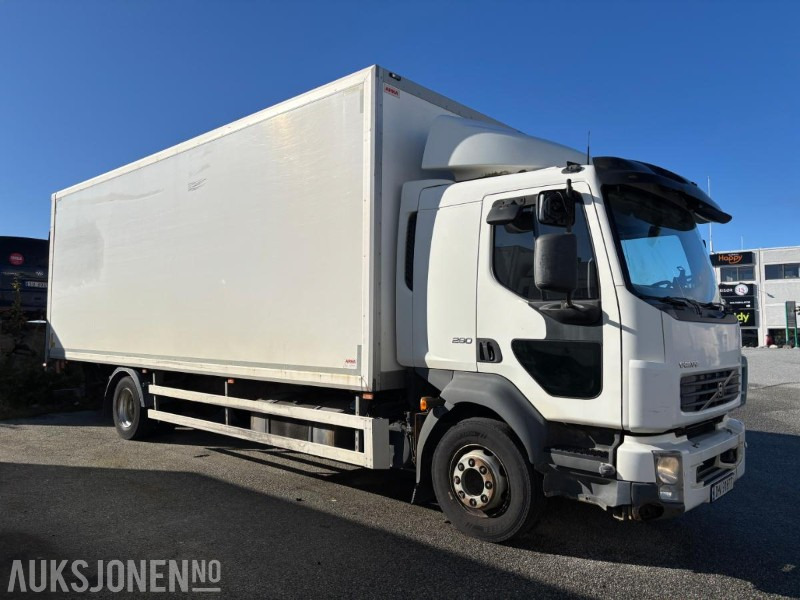 2012 VOLVO FL-290 SKAPBIL. FULL SIDEÅPNING OG ZEPRO BAKLØFT. 18PALLER - Camión caja cerrada: foto 5 2012 VOLVO FL-290 SKAPBIL. FULL SIDEÅPNING OG ZEPRO BAKLØFT. 18PALLER - Camión caja cerrada: foto 5