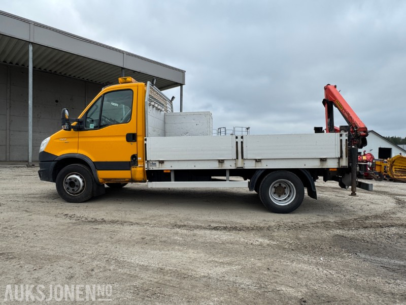 2013 Iveco Daily Planbil m/palfinger kran. - Camión caja abierta: foto 3 2013 Iveco Daily Planbil m/palfinger kran. - Camión caja abierta: foto 3