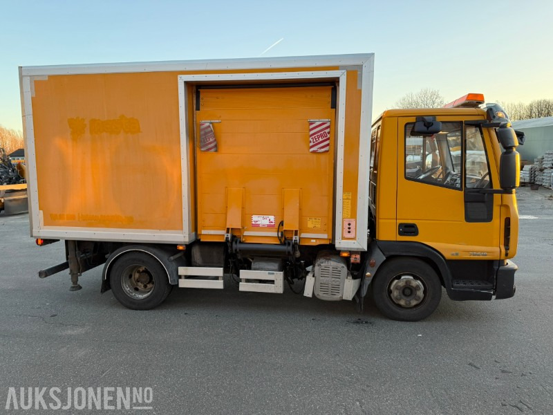 2013 Iveco Eurocargo 75E18 - Verkstedbil m/ Maxilift-kran & ZEPRO bakløfter - 148.000 km - Camión caja cerrada: foto 5 2013 Iveco Eurocargo 75E18 - Verkstedbil m/ Maxilift-kran & ZEPRO bakløfter - 148.000 km - Camión caja cerrada: foto 5