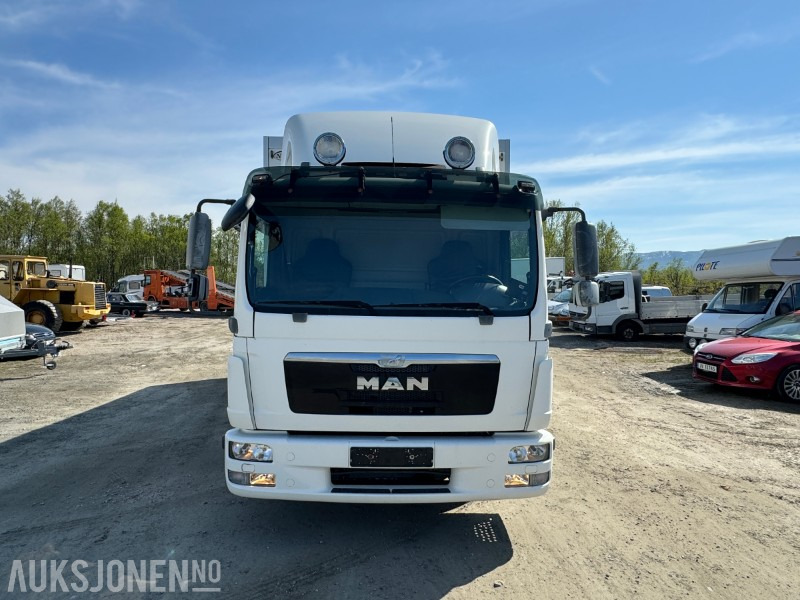 2013 MAN TGL 8.220 4X2BL - 18PL Carrier Frys - Bakløft - EU-Godkjent - Camión caja cerrada: foto 2 2013 MAN TGL 8.220 4X2BL - 18PL Carrier Frys - Bakløft - EU-Godkjent - Camión caja cerrada: foto 2