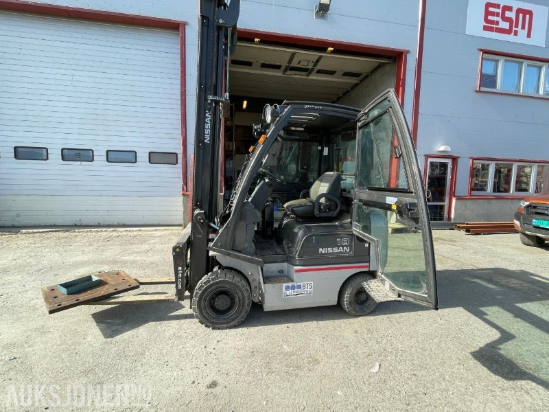 2013 Nissan Gaffeltruck Y1D1A18Q - 5M løftehøyde Høy - mva fritt - Carretilla elevadora: foto 5 2013 Nissan Gaffeltruck Y1D1A18Q - 5M løftehøyde Høy - mva fritt - Carretilla elevadora: foto 5