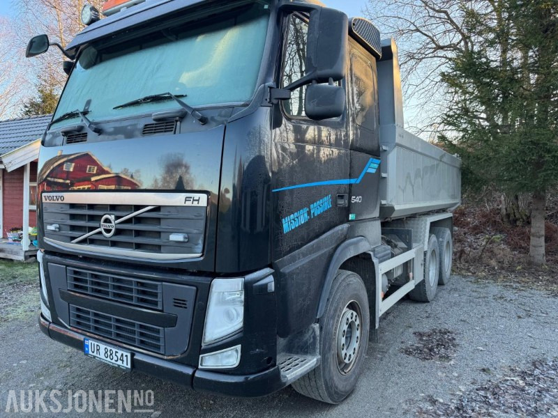 2013 Volvo FH540 6X4 MAUR DUMPER TIPP HYDRAULIKK EU OK 11.2026 - Camión volquete: foto 2 2013 Volvo FH540 6X4 MAUR DUMPER TIPP HYDRAULIKK EU OK 11.2026 - Camión volquete: foto 2