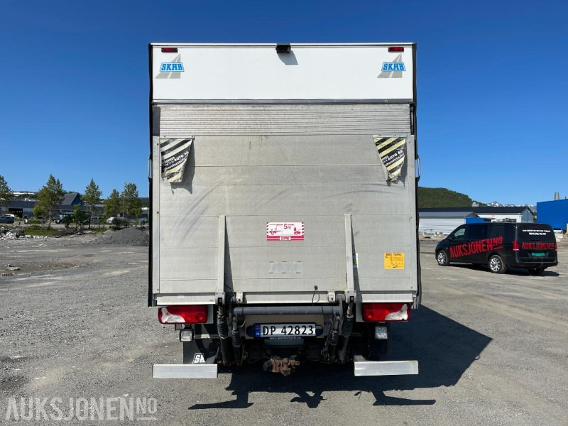 2014 Mercedes-Benz 516 Bluetec Sprinter Automat, kun 157716 km, SKAB påbygg, og 750 kg Zepro bakløft - Camión caja cerrada: foto 5 2014 Mercedes-Benz 516 Bluetec Sprinter Automat, kun 157716 km, SKAB påbygg, og 750 kg Zepro bakløft - Camión caja cerrada: foto 5