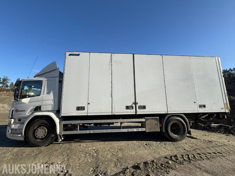 2015 Scania P280 DB 4x2 MNB Euro 6 – Zepro bakløfter – 267 700 km - Camión caja cerrada: foto 2 2015 Scania P280 DB 4x2 MNB Euro 6 – Zepro bakløfter – 267 700 km - Camión caja cerrada: foto 2