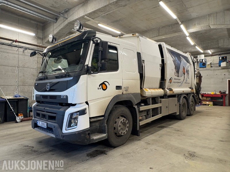 2015 Volvo FMX 420 EURO 6T komprimatorbil med 2 kammer og sidelaster - Camión de basura: foto 1 2015 Volvo FMX 420 EURO 6T komprimatorbil med 2 kammer og sidelaster - Camión de basura: foto 1