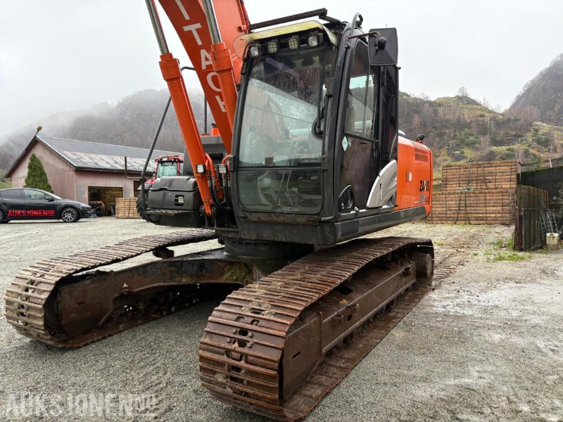 2016 Hitachi ZX210LC-5B med Engcon tiltrotator, planeringsskuffe og Gjerstad graveskuff - Excavadora: foto 3 2016 Hitachi ZX210LC-5B med Engcon tiltrotator, planeringsskuffe og Gjerstad graveskuff - Excavadora: foto 3