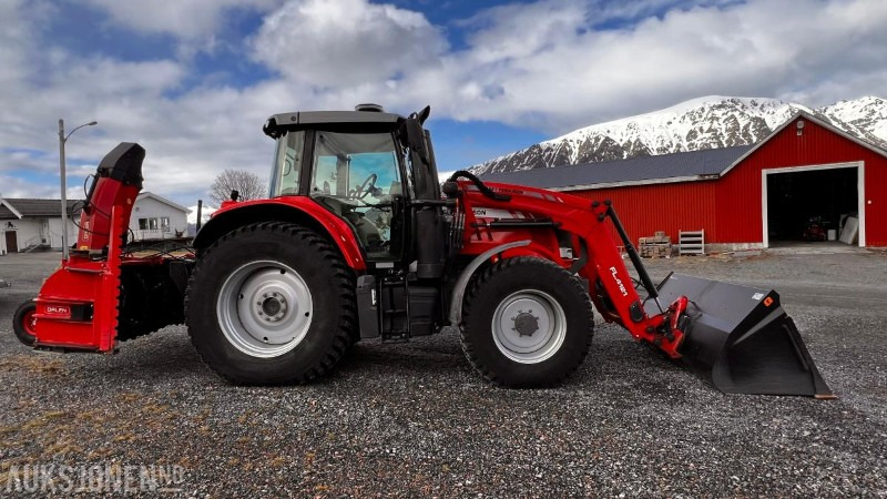 2017 Massey Ferguson 6714 S Dyna VT * Eu Godkjent * 2503 Timer * - Tractor: foto 3 2017 Massey Ferguson 6714 S Dyna VT * Eu Godkjent * 2503 Timer * - Tractor: foto 3