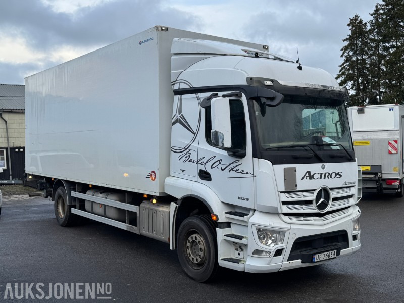 2017 Mercedes-Benz Actros 4x2 SKAPBIL EURO6 BUSSBYGG M/SIDEÅPNING HELLUFT ZEPRO - Camión caja cerrada: foto 3 2017 Mercedes-Benz Actros 4x2 SKAPBIL EURO6 BUSSBYGG M/SIDEÅPNING HELLUFT ZEPRO - Camión caja cerrada: foto 3