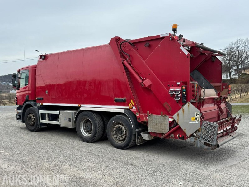 2017 Scania P-serie komprimatorbil / 2 kammer - Camión de basura: foto 2 2017 Scania P-serie komprimatorbil / 2 kammer - Camión de basura: foto 2