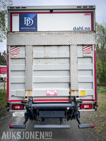 2017 Volvo FE - 320 - Distribusjons lastebil med bakløft - Gått kun 264.000 km - Camión caja cerrada: foto 5 2017 Volvo FE - 320 - Distribusjons lastebil med bakløft - Gått kun 264.000 km - Camión caja cerrada: foto 5
