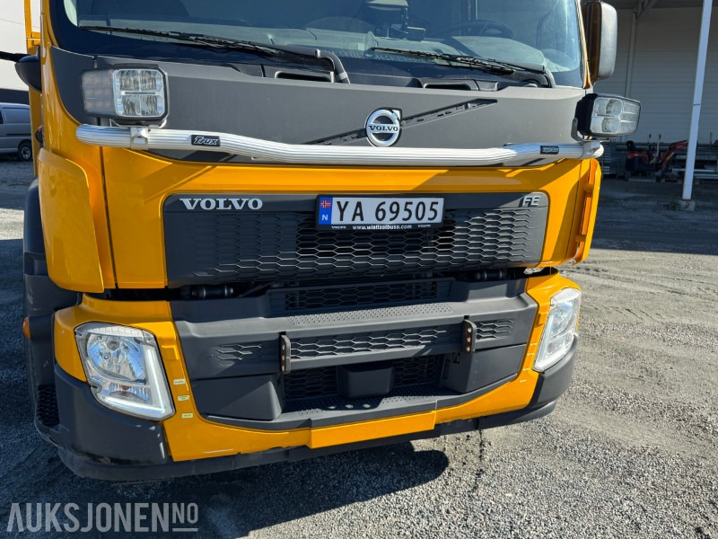2017 Volvo FE 4X2 kranbil med tipp og nedfellbare karmer - Camión grúa: foto 3 2017 Volvo FE 4X2 kranbil med tipp og nedfellbare karmer - Camión grúa: foto 3