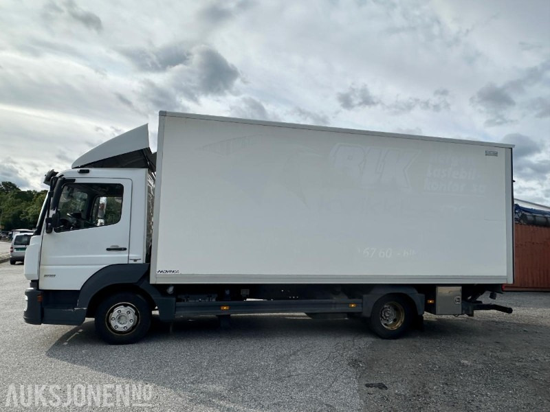 2018 Mercedes-Benz ATEGO - Camión caja cerrada: foto 2 2018 Mercedes-Benz ATEGO - Camión caja cerrada: foto 2