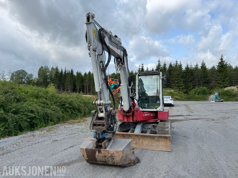 2018 Takeuchi TB280FR – 8,5-tonns gravemaskin med Side-to-Side Boom, tilt, sentralsmøring og 2 skuffer - Excavadora: foto 3 2018 Takeuchi TB280FR – 8,5-tonns gravemaskin med Side-to-Side Boom, tilt, sentralsmøring og 2 skuffer - Excavadora: foto 3
