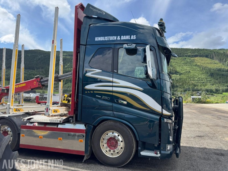 2018 Volvo FH16 8X4 komplett tømmerbil med kran og henger. - Camión forestal, Camión grúa: foto 5 2018 Volvo FH16 8X4 komplett tømmerbil med kran og henger. - Camión forestal, Camión grúa: foto 5