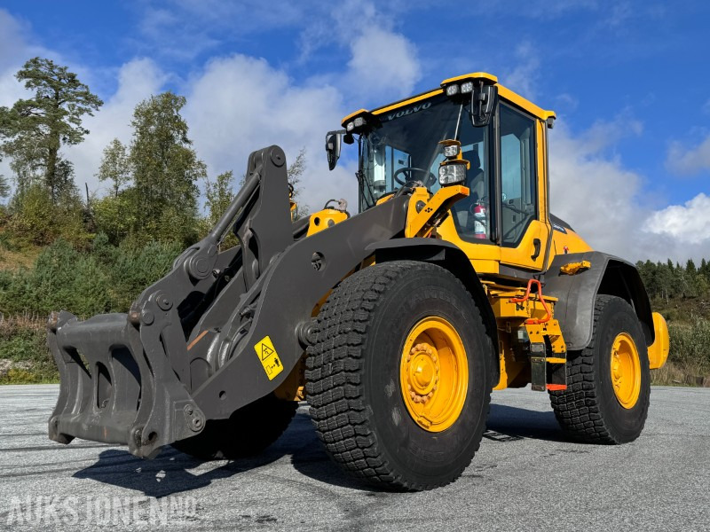 2018 Volvo L90H Hjullaster - Sentralsmøring - Hydraulisk redskapslås - Tilleggshydraulikk - Sertifisert - Cargadora de ruedas: foto 1 2018 Volvo L90H Hjullaster - Sentralsmøring - Hydraulisk redskapslås - Tilleggshydraulikk - Sertifisert - Cargadora de ruedas: foto 1