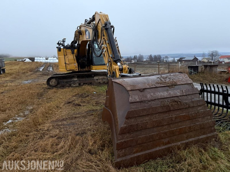 2019 Cat 325L m/Engcon tiltrotator, Gps og 2 skuffer - Excavadora: foto 5 2019 Cat 325L m/Engcon tiltrotator, Gps og 2 skuffer - Excavadora: foto 5