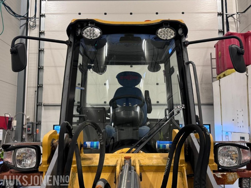 Leasing de  2019 Everun ER 25 Hjullaster med klappvingeskuffe - Sandstrøer - Tannskuffe - Pallegafler - Kosteaggregat 2019 Everun ER 25 Hjullaster med klappvingeskuffe - Sandstrøer - Tannskuffe - Pallegafler - Kosteaggregat: foto 11