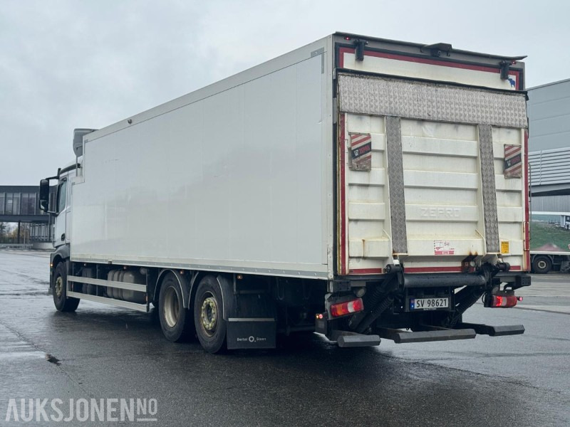 2019 Mercedes-Benz ACTROS - 6x2 - Eu-godkjent til 07/26 - Km: 150607 - Camión caja cerrada: foto 4 2019 Mercedes-Benz ACTROS - 6x2 - Eu-godkjent til 07/26 - Km: 150607 - Camión caja cerrada: foto 4