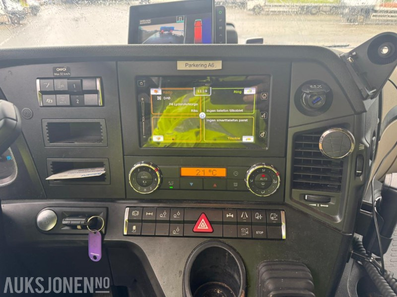 Camión caja cerrada 2019 Mercedes-Benz ACTROS - 6x2 - Eu-godkjent til 07/26 - Km: 150607: foto 17 Camión caja cerrada 2019 Mercedes-Benz ACTROS - 6x2 - Eu-godkjent til 07/26 - Km: 150607: foto 17