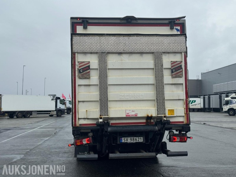 Camión caja cerrada 2019 Mercedes-Benz ACTROS - 6x2 - Eu-godkjent til 07/26 - Km: 150607: foto 8 Camión caja cerrada 2019 Mercedes-Benz ACTROS - 6x2 - Eu-godkjent til 07/26 - Km: 150607: foto 8