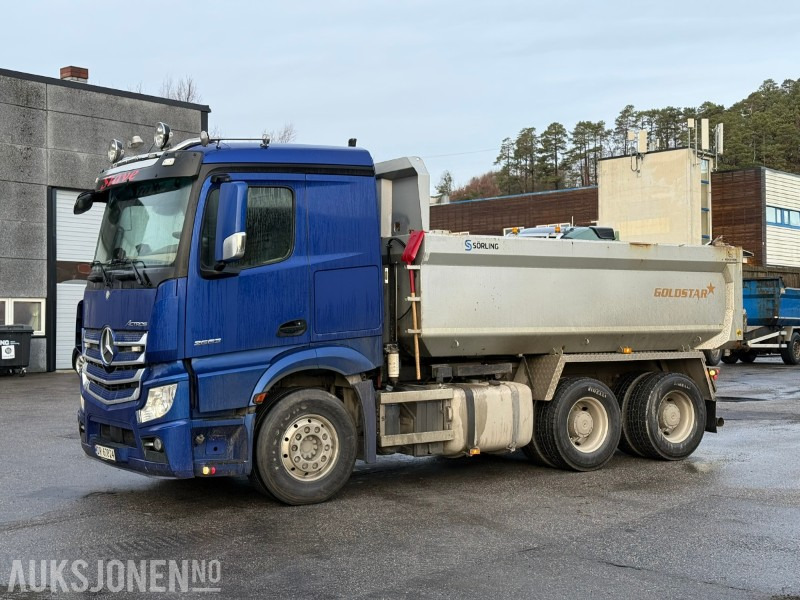 2019 Mercedes-Benz Actros 2658 6x4 Tippbil / 244646 km / 626 hk / Goldstar-kasse / Vibrator - Camión volquete: foto 1 2019 Mercedes-Benz Actros 2658 6x4 Tippbil / 244646 km / 626 hk / Goldstar-kasse / Vibrator - Camión volquete: foto 1