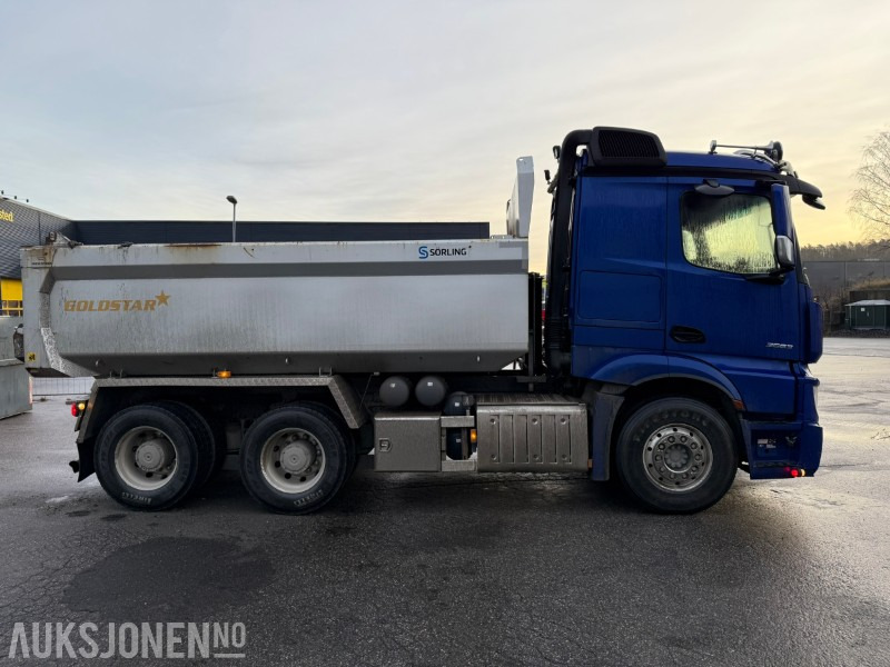 2019 Mercedes-Benz Actros 2658 6x4 Tippbil / 244646 km / 626 hk / Goldstar-kasse / Vibrator - Camión volquete: foto 5 2019 Mercedes-Benz Actros 2658 6x4 Tippbil / 244646 km / 626 hk / Goldstar-kasse / Vibrator - Camión volquete: foto 5