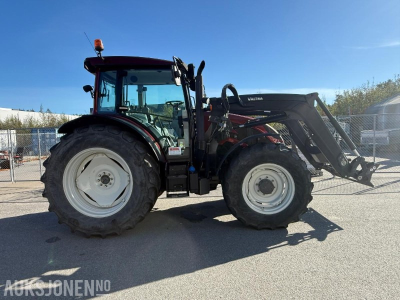 2020 Valtra A134 Traktor m/frontlaster. - Tractor: foto 1 2020 Valtra A134 Traktor m/frontlaster. - Tractor: foto 1