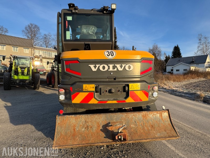 2020 Volvo EW60E HJULGRAVER MED TOLTROTATOR OG 2 SKUFFER - Excavadora: foto 5 2020 Volvo EW60E HJULGRAVER MED TOLTROTATOR OG 2 SKUFFER - Excavadora: foto 5