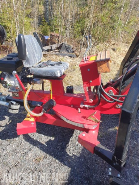 2023 ATV-traktor graver med planeringsskuff, verktøykasse og sikkerhetssele - Miniexcavadora: foto 2 2023 ATV-traktor graver med planeringsskuff, verktøykasse og sikkerhetssele - Miniexcavadora: foto 2