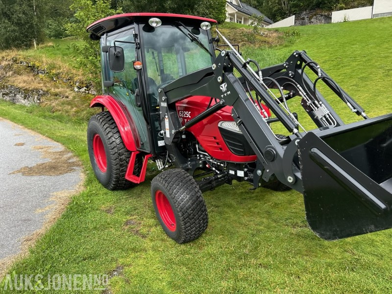 2024 TYM 6225 Traktor m/frontlaster - Tractor: foto 5 2024 TYM 6225 Traktor m/frontlaster - Tractor: foto 5