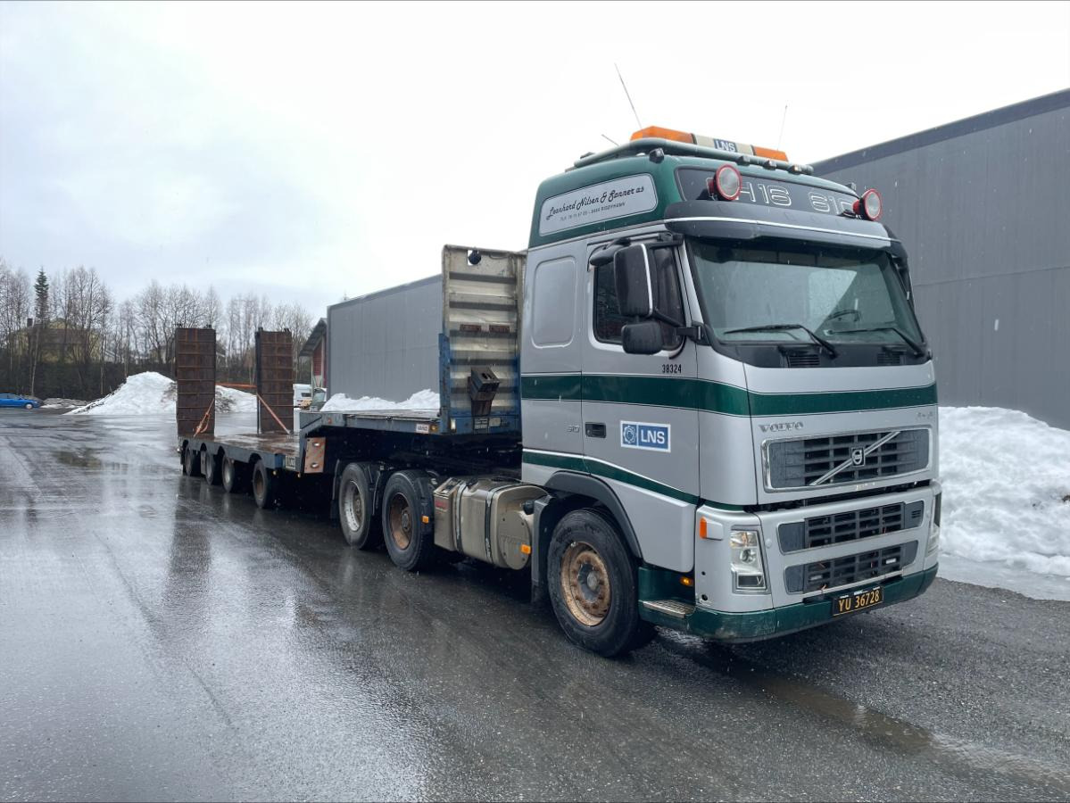 2005 Volvo FH16 6x4 Trekkvogn med Vang SHSL 1111TS maskinhenger - Cabeza tractora: foto 5 2005 Volvo FH16 6x4 Trekkvogn med Vang SHSL 1111TS maskinhenger - Cabeza tractora: foto 5