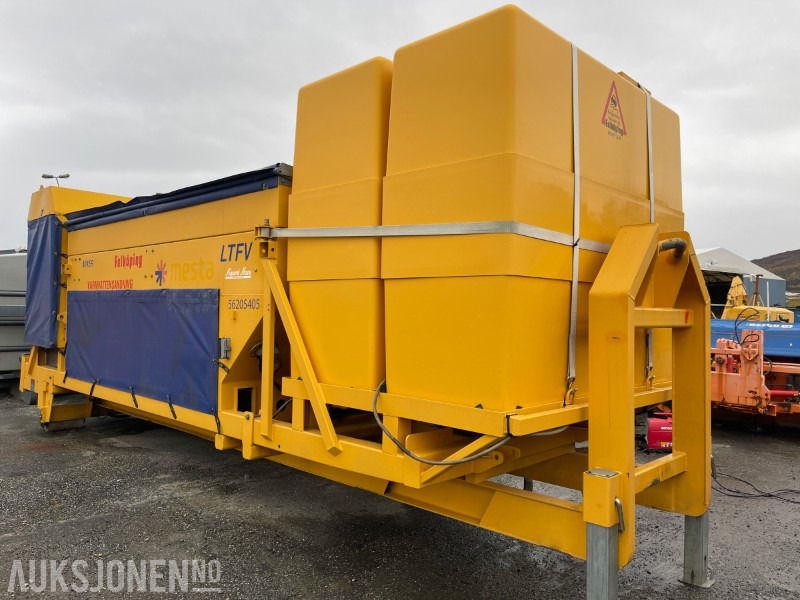 2015 Falköping C-7 LTFV Spreder på krokramme - Camión: foto 2 2015 Falköping C-7 LTFV Spreder på krokramme - Camión: foto 2